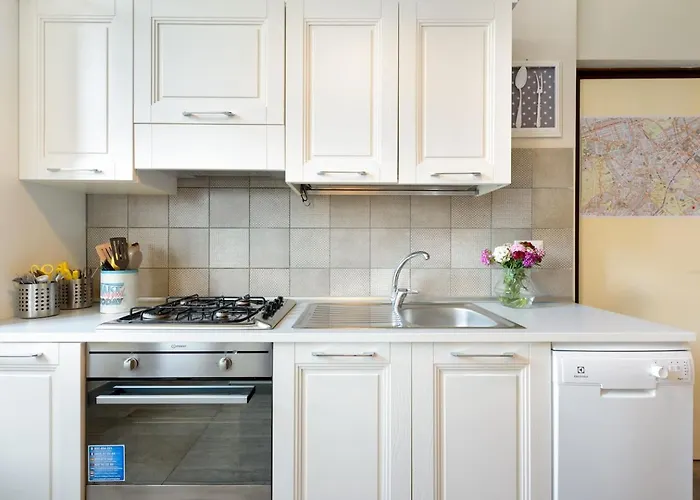 Laterani 3 Bedrooms With Parking - Colosseum Area *
